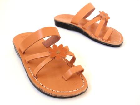 סנדלי עור - דגם פרח – תמונה 10